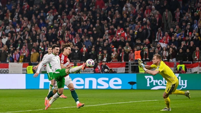 آلاف المشجعين يسافرون إلى براغ لمباراة الملحق المؤهلة لكأس العالم